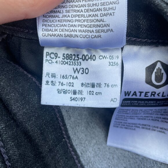 724 High Rise Slim Straight Crop Ripped Women's Jeans - Picture 7 of 7